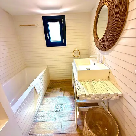 別荘 Casamarina2a Maisons Bord De *