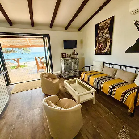 Casamarina2a Maisons Bord De בית נופש *