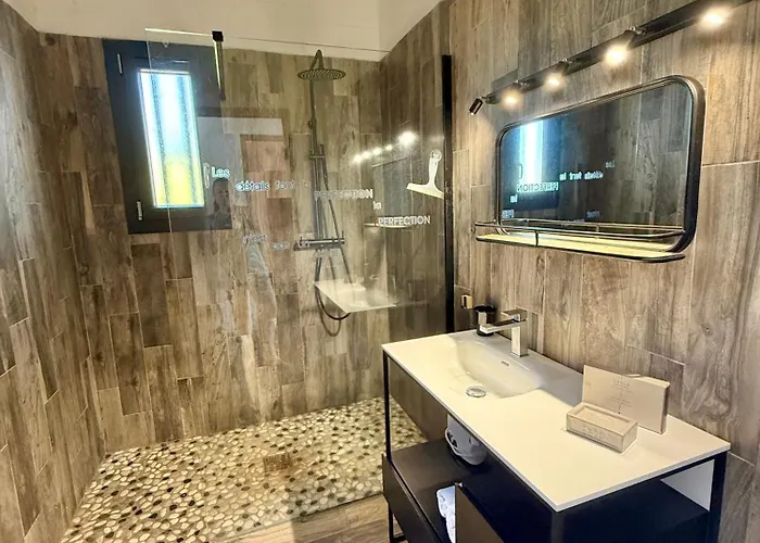 Casamarina2a Maisons Bord De بيت للعطل *